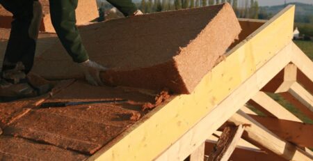 Couvreur Fréjus : isolation thermique toiture