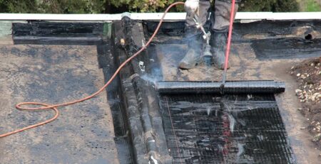 Etanchéité terrasse, résine ou goudron ?